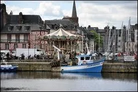 La ville de Honfleur est surtout connue pour son vieux port pittoresque. Connaissez-vous le dpartement dans lequel elle se situe ?