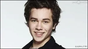 A quel ge Sacha a-t-il eu son bac ?