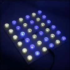 Ce qu'on nomme les LED sont des lumires devenues frquentes aujourd'hui. Le mot LED est un sigle, anglo-saxon, lequel ?