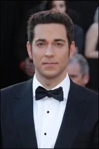 Dans la saison 4, qui devient mchant  la fin de la saison ?