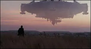 Comment s'appelle ce film de 2009 dans lequel ce vaisseau spatial stationne au-dessus de la ville de Johannesburg ?