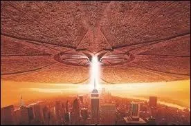 Qui tient le rle principal dans ce film o des vaisseaux gants se positionnent au-dessus des grandes villes du monde ?