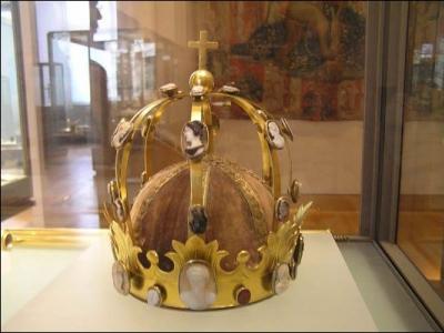 Quelle serait la cause de la mort de Charlemagne, le 28 janvier 814, à l'âge de 72 ans ?