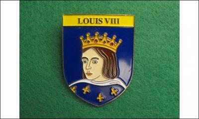 De quoi serait mort Louis VIII le Lion, le 08 novembre 1226 à Montpensier en Auvergne, seulement à l'âge de 39 ans, après trois ans de règne ?