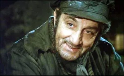 Qui jouait le rle de Javert dans  Les misrables  ralis par Robert Hossein ?