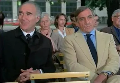 Quel acteur jouait dans  espion lve toi de Yves Boisset ?