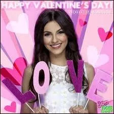 Elle lance sa carrire dans un pisode de...