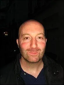 Quel est son site Twitter ?