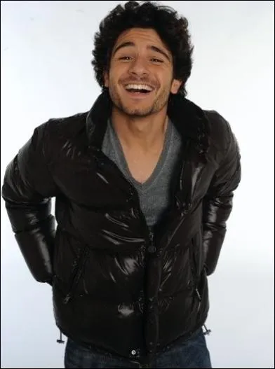 Quand fut son premier passage   On n'demande qu' en rire  ?