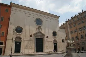 Quelle est la particularit de l'glise Santa Maria Sopra Minerva ?