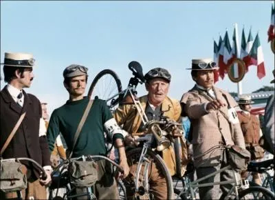 Qui est le ralisateur du film   Les Cracks , avec Bourvil et Robert Hirsch, tourn en 1967 ?