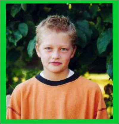 Ce personnage reprsent sur la photo fait-il partie de la srie  Desperate Housewives  ?