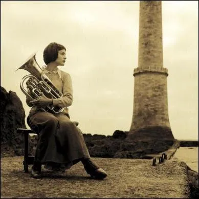 Qui a ralis  Un long dimanche de fianailles  ?