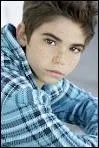 L'une de ces stars est ne le mme jour que Cameron Boyce. Laquelle ?