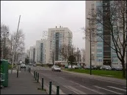 La ville francilienne de Gennevilliers se situe dans le dpartement ...
