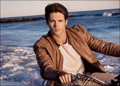 Quel est le nom de cet acteur ?