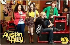 Quel est le personnage de Ross Lynch dans Austin et Ally ?