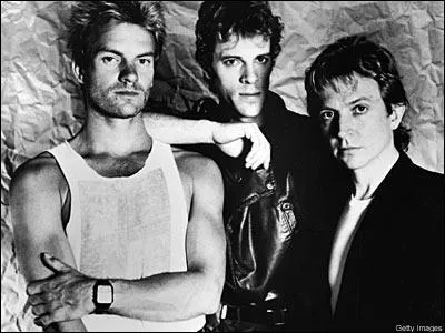 Groupe de rock britannique form en 1977, qui compte notamment Sting parmi ses membres. 'Message in a Bottle', 'Walking on the Moon', 'Every Breath You Take', 'Roxanne'. . font partie de leur succs.