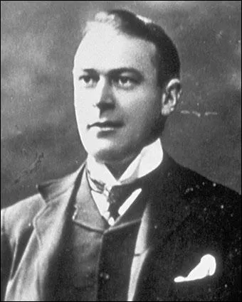 Comment s'appelle l'architecte du paquebot ?