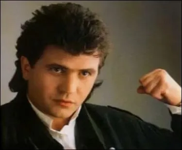 Qui est ce chanteur ?