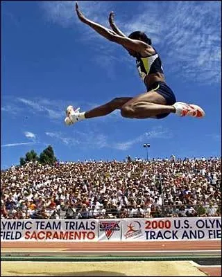 Dans quelle preuve de saut le record olympique fminin est dtenu par Jackie Joyner-Kersee ?
