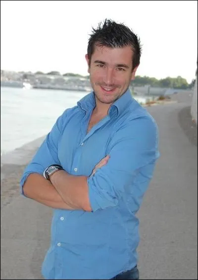 Combien de sketch(s) a-t-il fait en direct dans ONDAR ?