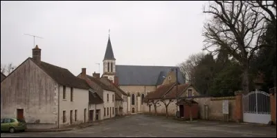 Quelle ville fait partie de la communauté d'agglomération de Lens-Liévin et, par sa situation géographique, a souffert de toutes les guerres qui désolèrent la contrée ?