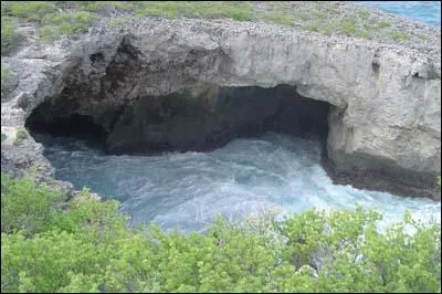 A qui doit-on ce trou clbre?