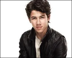 Combien mesure Nick ?