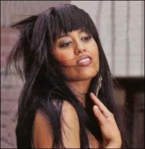 De quelle origine est le pre d'Amel Bent ?