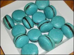 Le macaron est un gteau trs  la mode, et les ptissiers les plus clbres regorgent d'imagination pour leurs parfums. En voici des bleus clairs, grce. . ?
