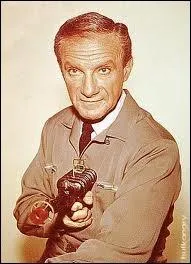 Qui est le Docteur Smith ?