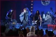 Sur cette image quel est le titre de la chanson ?