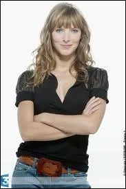 O travaille Estelle ?