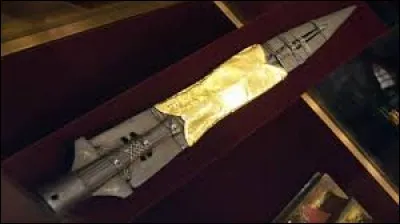 La Sainte Lance est la plus ancienne des regalia du Saint-Empire romain germanique. Elle est conservée au palais de la Hofburg qui se trouve dans quelle ville ?