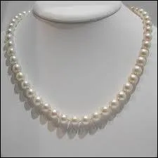 Comment se nomme ce collier dont les perles sont de taille quasiment identiques ?
