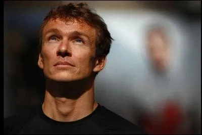 Triathlte canadien, il s'agit du premier mdaill olympique de l'histoire du triathlon lors des jeux de Sydney en 2000. Il remporte la mdaille d'argent aux jeux de Beijing.