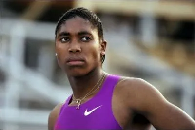 Athlte sud-africaine spcialiste du demi-fond, le fait qu'elle soit hermaphrodite a dclench de virulentes polmiques. Il s'agit de la porte-drapeau de l'Afrique du Sud au jeux de Londres.