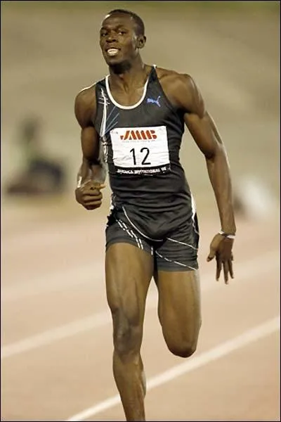 Athlte jamacain spcialiste du sprint, et triple champion olympique pour ses performances au 100 m, 200 m et 4 x 100 m, preuves pour lesquelles il est le dtenteur des records du monde.