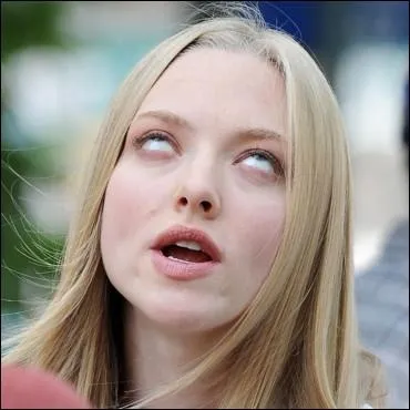 Quelle est cette star qui fait une grimace ?