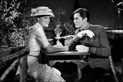 Film sorti en 1958, o Romy Schneider partage l'affiche avec Alain Delon :