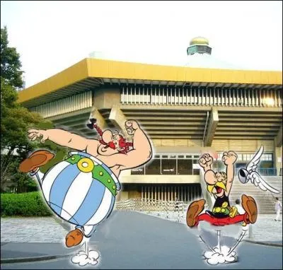 Pour terminer ce priple, moment de dtente devant le temple du judo   le Budokan hall   sur le site olympique des jeux de ... .