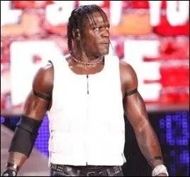 Quel est le finisher de R-Truth ?