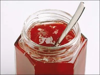 Terminez cette antanaclase de Jean Delacour : La culture, c'est comme la confiture, moins on en a, plus ...