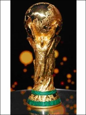 Qui accueille la Coupe du Monde de football en 2018 ? (le rsultat du vote de la Fifa fut annonc le 2 dcembre 2010. )