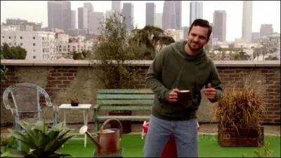 Dans l'épisode 22, Nick se rend compte que sa vie sentimentale est un vrai désastre. Il décide alors d'aller sur le toit de son immeuble pour y faire quelque chose; mais quoi ?