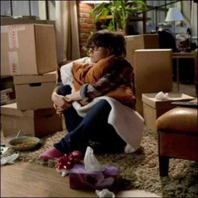 En rapport avec le film que Jess regarde pour surmonter sa rupture, combien de fois dit-elle l'avoir vu en une journée ?