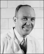 En 1949, le Dr. Lpine de l'Institut Pasteur et le Dr. Muller de l'Institut de Leyde identifient deux virus d'une certaine maladie et en isolent un troisime. Quelle est cette maladie ?