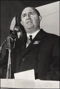 En 1960, la pilule est autorise  la vente aux Etats-Unis, par la Food and Drug Administration (FDA). En quelle anne la contraception sera-t-elle lgalise grce  la loi de Lucien Neuwirth ?