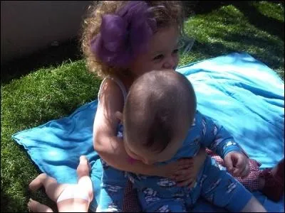 Comment s'appelle son petit frre ?